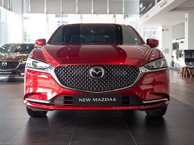 So Sánh Mazda6 2.5l Signature Premium: Đánh Giá & Giá
