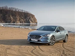 Đánh Chi Tiết Mazda 6 Active: Phiên Bản Trang Bị Thể Thao Có Đáng Mua?
