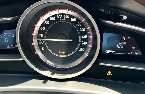 Mazda 6 Báo Tam Giác Đỏ: Nguyên Nhân Và Cách Xử Lý Hiệu Quả