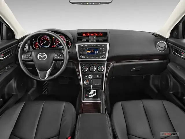 Khám Phá Mazda 6 Interior Black: Thiết Kế, Tính Năng & Tùy Chỉnh