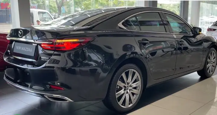 So Sánh 5 Phiên Bản Mazda 6: Ưu Và Nhược Điểm Cho Người Mua