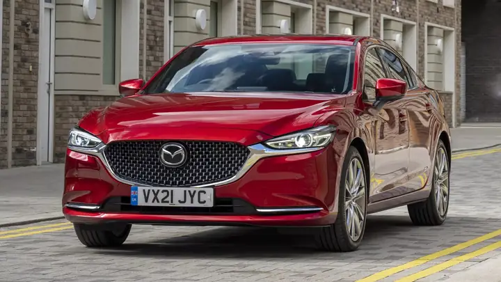 Mazda 6 Đi Thế Nào: Hành Trình Trải Nghiệm & Đánh Giá Chi Tiết