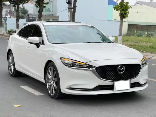 Mazda 6 Full Option 2026: Đáng Đồng Tiền Bát Gạo?
