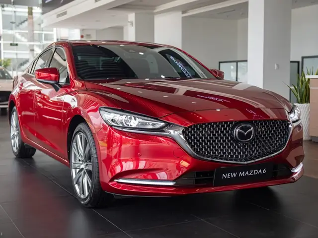 Mua Mazda 6 Màu Đỏ: Giá, Phiên Bản Và Ưu Đãi Cho Người Yêu Tốc Độ