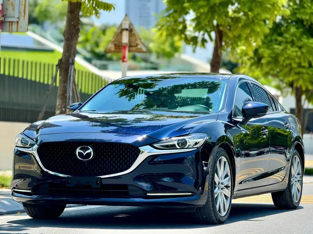 Mazda 6 Premium 2.0 Xanh 42m: Đánh Giá Chi Tiết Và Kinh Nghiệm Sử Dụng