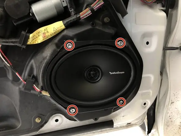 Đánh Giá Chi Tiết Các Lựa Chọn Hệ Thống Loa Mazda 6 Đánh Giá Chi Tiết Các Lựa Chọn Hệ Thống Loa Mazda 6