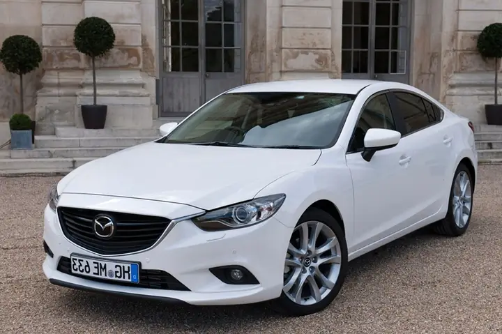 So Sánh Toyota Altis Và Mazda 6 – Đánh Giá Toàn Diện Cho Người Mua