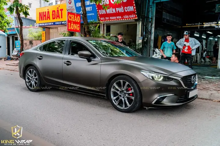Mazda 6 Màu Xám: Tổng Hợp Chi Tiết Các Sắc Độ, Ưu Nhược Điểm Và Bảo Dưỡng Mazda 6 Màu Xám: Tổng Hợp Chi Tiết Các Sắc Độ, Ưu Nhược Điểm Và Bảo Dưỡng