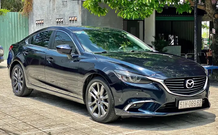 Đánh Giá Chi Tiết Mazda 6 Xanh Dương 2026