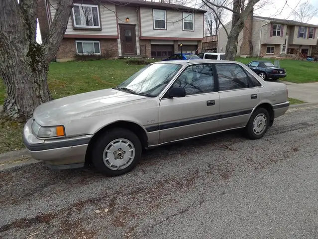 Khám Phá Mazda 626 1989: Đánh Giá, Giá Và Cách Mua Đời Hợp Lý