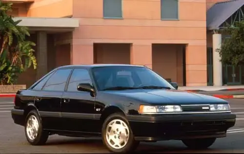 Mazda 626 Hatchback: Cốt Lõi Thiết Kế Và Di Sản Của Một Huyền Thoại