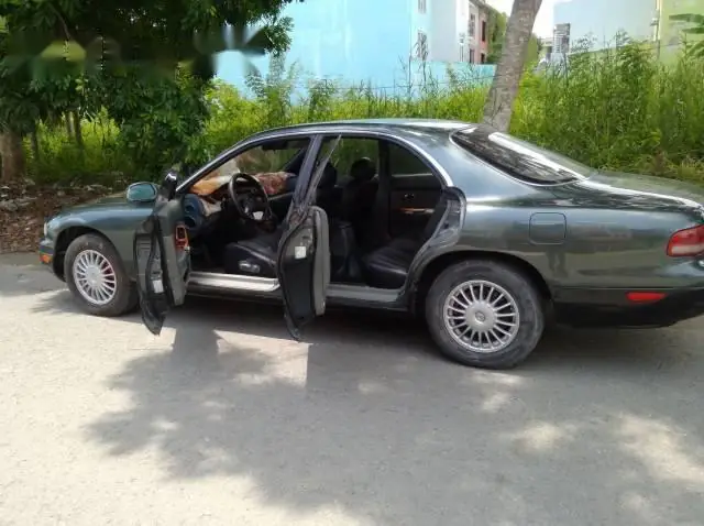 Mazda 929 2001 Là Mẫu Xe Nào Và Có Điểm Gì Nổi Bật?