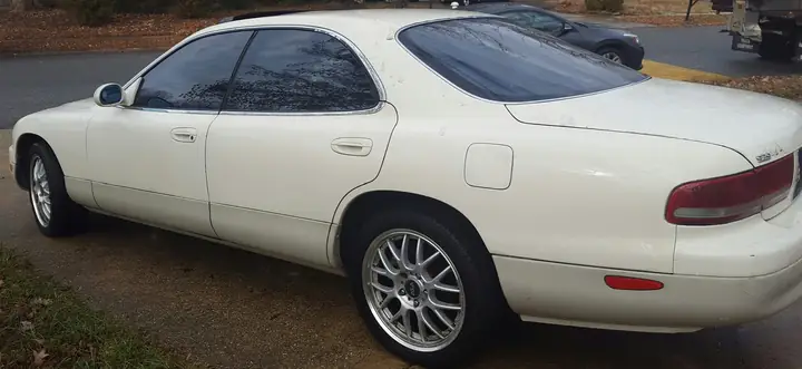 Khám Phá Mazda 929 1994: Đánh Giá, Thông Số & Giá Bán