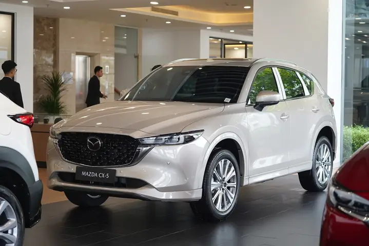 So Sánh Bảng Giá Mazda 2026: Giá Lăn Bánh Và Ưu Đãi Cho Mọi Phân Khúc
