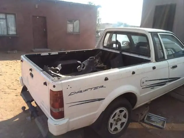 Mua Ford Bantam & Mazda Rustler: So Sánh Giá, Ưu Điểm, Địa Chỉ Uy Tín