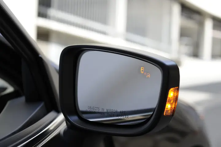 Hướng Dẫn Sử Dụng Blind Spot Monitoring Trên Mazda Cho Lái An Toàn