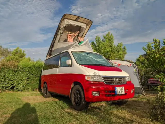 Đánh Giá Mazda Bongo Campervan: Lựa Chọn Cho Người Yêu Du Lịch