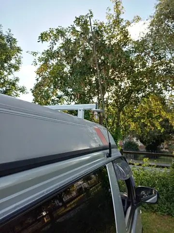 Hướng Dẫn Lắp Đặt Roof Bars Mazda Bongo – Bảo Mật & Tiện Lợi