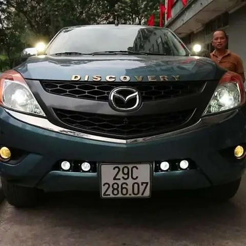 Mazda Bt-50 Đỏ Đen Trắng: Khám Phá Những Sắc Màu Đặc Biệt Cho Chiếc Bán Tải Của Bạn
