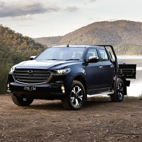 So Sánh Giá Mazda Bt‑50 Luxury 2.2 At & 1.9 Turbo Cho Người Mua