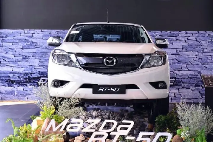 So Sánh Giá Và Thông Số Mazda Bt‑50 Phiên Bản Cho Người Mua