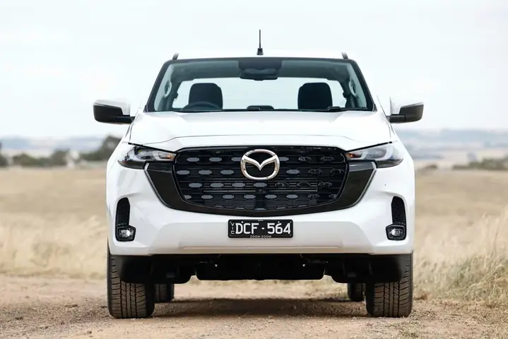 Mua Xe Mazda Bt‑50 Màu Trắng – Hướng Dẫn Chọn, Giá & Ưu Nhược Điểm