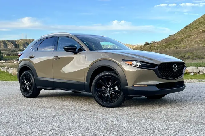 Mazda Cx-30: Giá Bán, Phiên Bản & Khuyến Mãi Mới