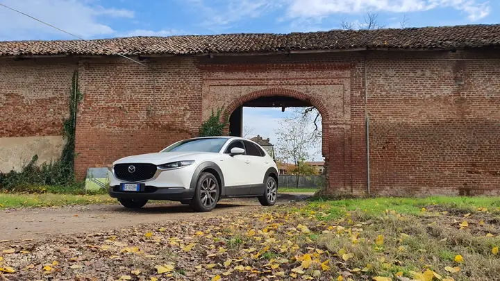 Mazda Cx-30 Skyactiv-x Prova: Khám Phá Công Nghệ Động Cơ Đột Phá Và Trải Nghiệm Lái Tinh Tế