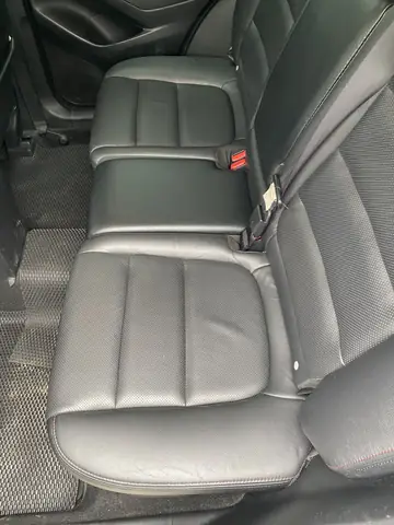 Mazda Cx-5: Khám Phá Không Gian Hàng Ghế Sau Và Những Yếu Tố Bạn Cần Biết