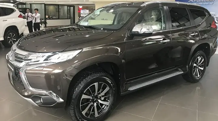Mazda Cx-5 Và Pajero Sport: So Sánh Chi Tiết Cho Người Tiêu Dùng Thông Thái