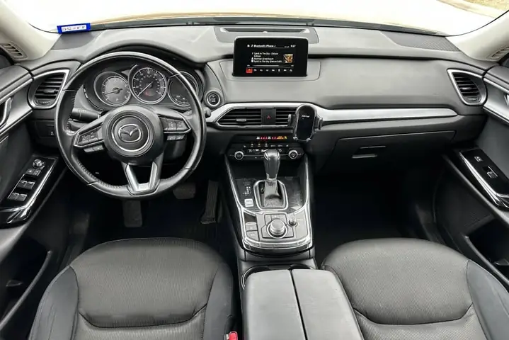 Thuê Xe Mazda: Các Lựa Chọn, Giá Và Dịch Vụ