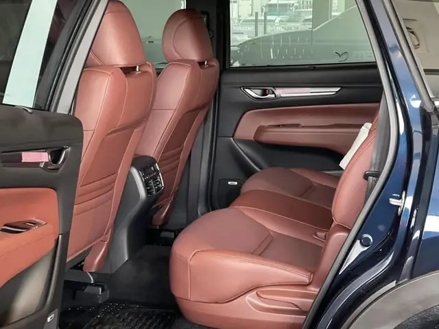 Nội Thất Mazda Cx-8: Đánh Giá Chi Tiết Về Thiết Kế, Chất Liệu Và Công Nghệ