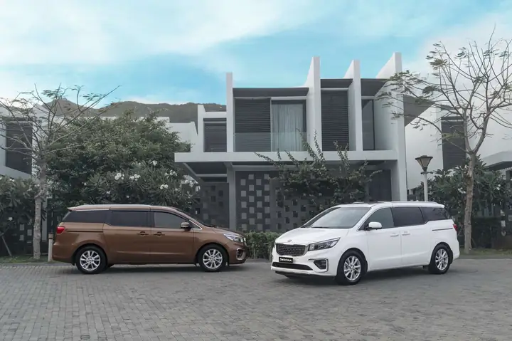 So Sánh Mazda Cx-8 Và Kia Sedona: Xe Nào Lý Tưởng?