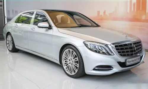 Xe Mercedes S500 Maybach Đi Lùi: Nguy Hiểm Trên Vành Đai 3