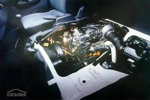 Đánh Giá Chi Tiết Mazda E2000: Xe Thương Mại Bền Bỉ, Phù Hợp Từng Km Đánh Giá Chi Tiết Mazda E2000: Xe Thương Mại Bền Bỉ, Phù Hợp Từng Km