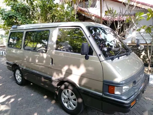 Đánh Giá Chi Tiết Mazda E2000: Xe Thương Mại Bền Bỉ, Phù Hợp Từng Km Đánh Giá Chi Tiết Mazda E2000: Xe Thương Mại Bền Bỉ, Phù Hợp Từng Km