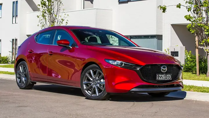 Đánh Giá Chi Tiết Mazda E2000: Xe Thương Mại Bền Bỉ, Phù Hợp Từng Km Đánh Giá Chi Tiết Mazda E2000: Xe Thương Mại Bền Bỉ, Phù Hợp Từng Km