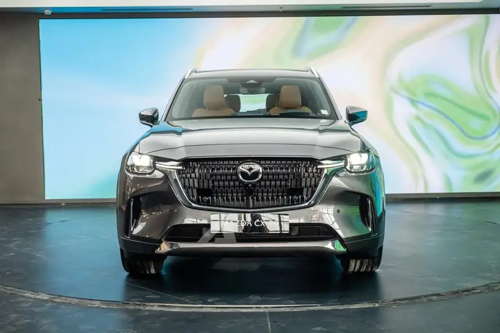 Bảng Giá Xe Mazda 2026: Giá Lăn Bánh & Khuyến Mãi