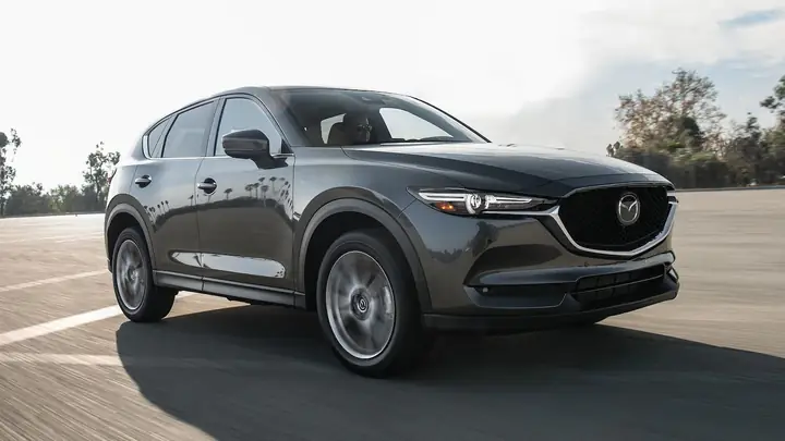 Mazda Giá Trị: Bí Quyết Giữ Giá Xe Ô Tô Mazda Theo Thời Gian