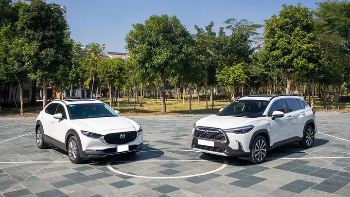 Mazda Hay Toyota? So Sánh 5 Dòng Xe Mazda Hàng Đầu
