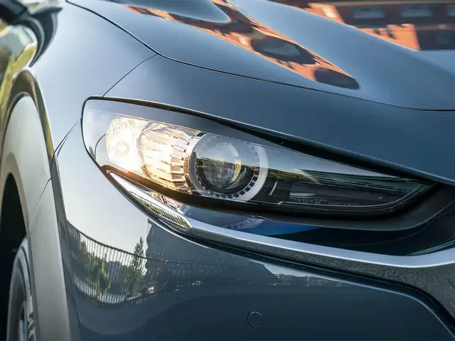 Hướng Dẫn Thay Đèn Pha Mazda Và Chi Phí Lập Trình