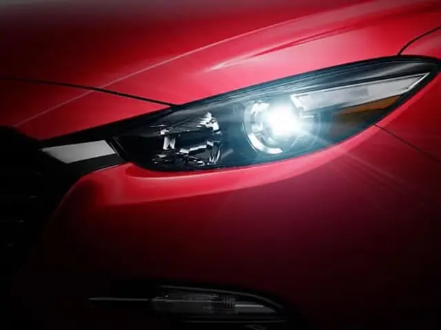 Hướng Dẫn Thay Đèn Pha Mazda Và Chi Phí Lập Trình