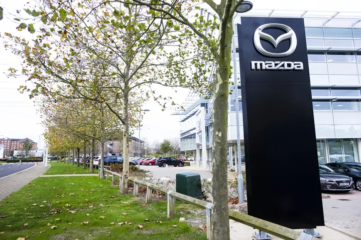Mazda Uk: Dòng Xe, Công Nghệ & Ưu Đãi Mới Nhất