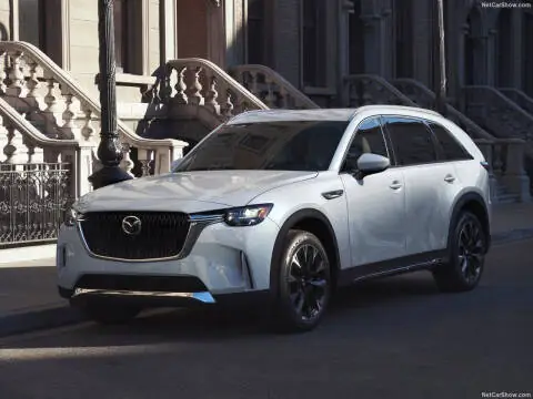 Tìm Ưu Đãi Thuê Xe Mazda Tốt Nhất Tại New York