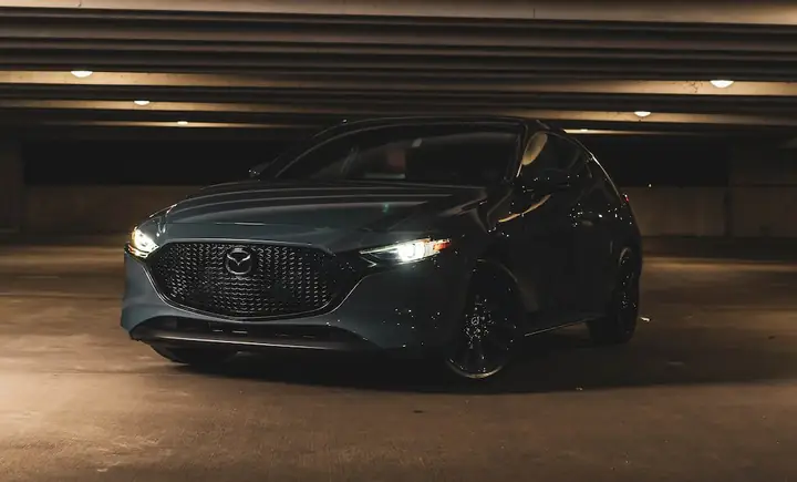 Doanh Số Mazda 3: Số Liệu Toàn Cầu & Việt Nam