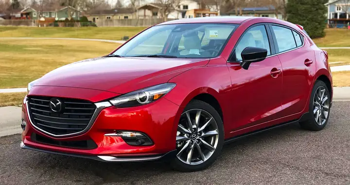 Bảng Giá Xe Mazda 3: Giá Lăn Bánh & Khuyến Mãi Mới Nhất