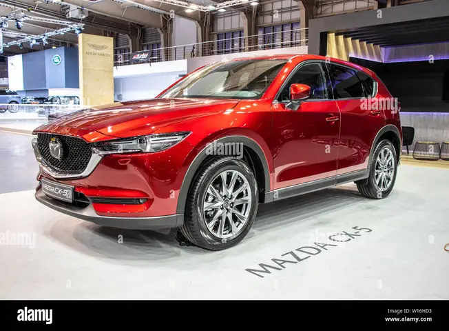 Mazda Metallic Red: Đặc Điểm Và Ứng Dụng Trên Xe Mazda