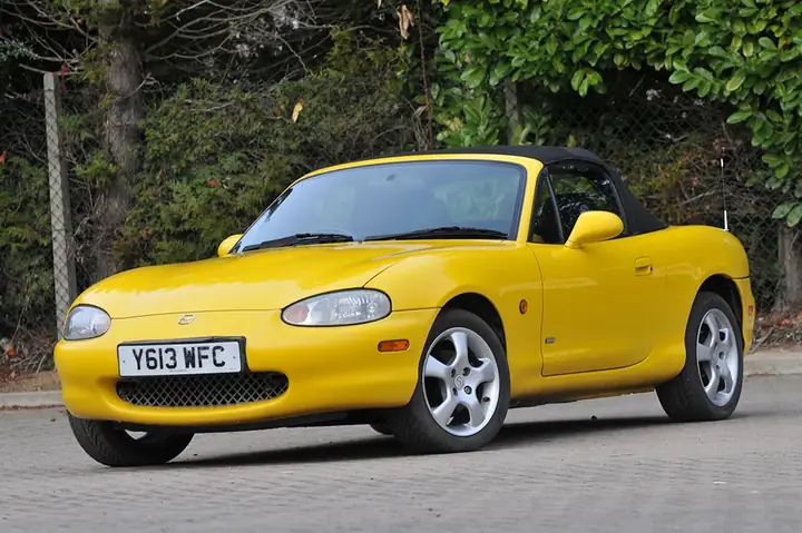 Mazda Miata Mk2: Tổng Quan Chi Tiết Về Thế Hệ Xe Thể Thao Biểu Tượng