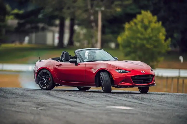 Hình Ảnh Mazda Mx-5 Miata: Chi Tiết Và Phiên Bản