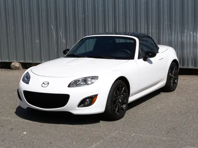 Mazda Miata Prht Là Gì? Tổng Tất Tần Tật Về Mái Cứng Thu Gom Tự Động